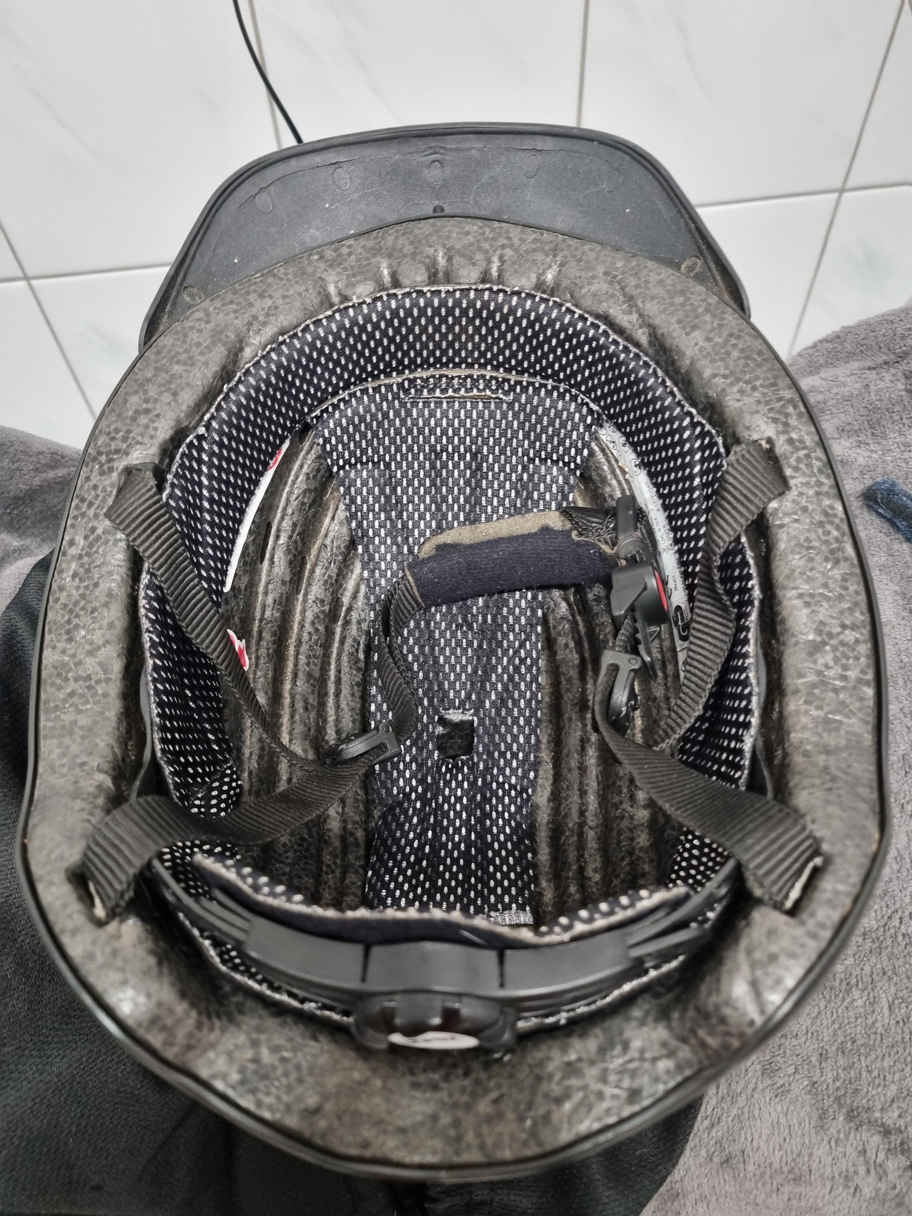 Kask do jazdy konnej uwex