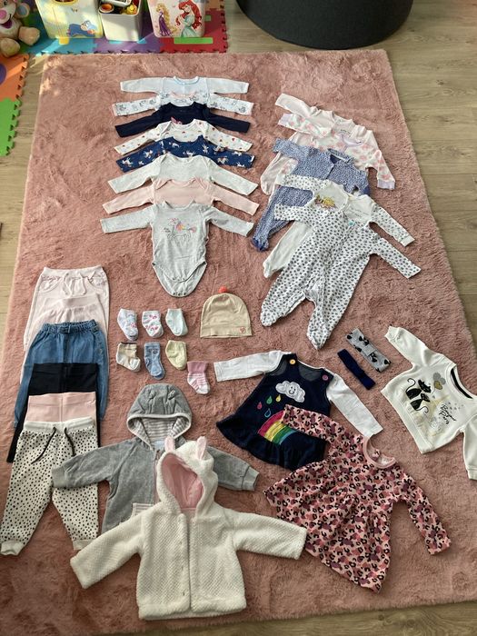 Duży zestaw ubrań dla dziewczynki r.68 body, pajace, bluzy Gratisy
