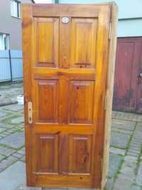 Продам вживані дерев'яні двері