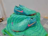 korki Nike Phantom GX II Elite LV8 FG buty piłkarskie Rozmiar 43