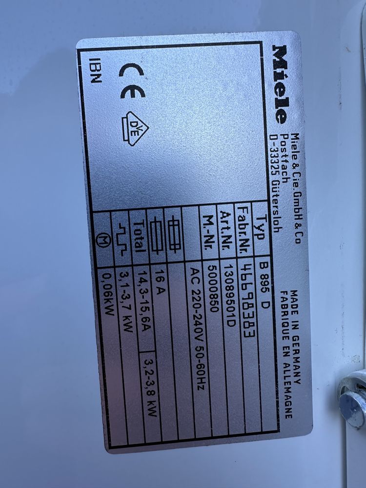 Гладильний каток Miele B895D/Пара!
