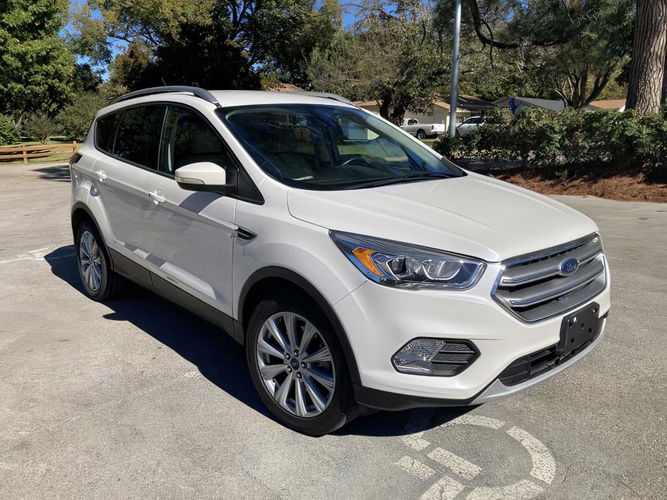 Ford Escape Titanium      2017