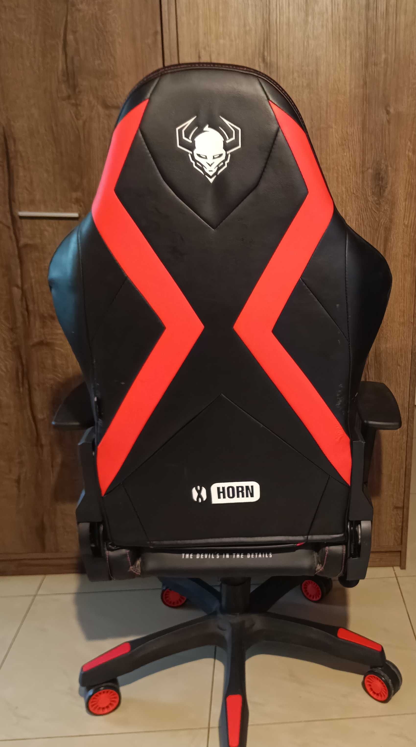 Fotel Diablo X-One Horn (L) Czarno-Czerwony