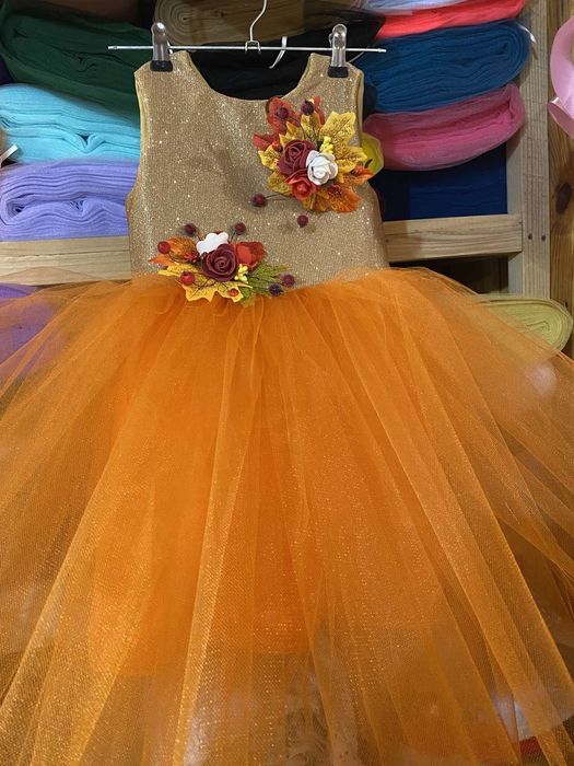 Сукня золота осінь щедра на свято осені помаранчева із листям морква