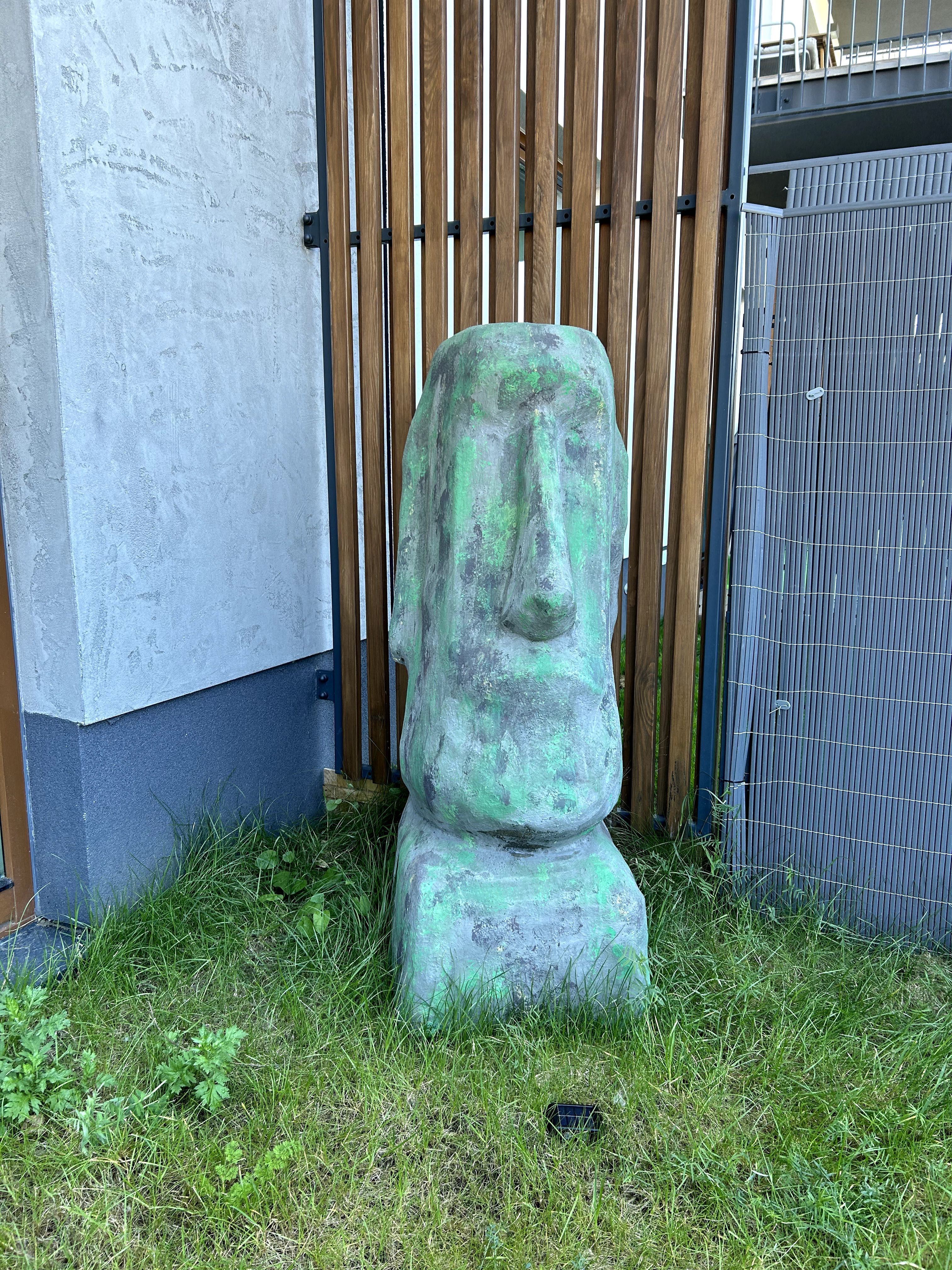 Głowa Moai ozdoba dekoracja ogrodowa