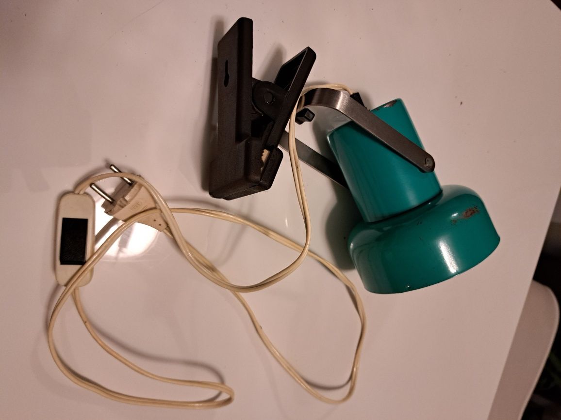 Stara lampa na clips z lat 80