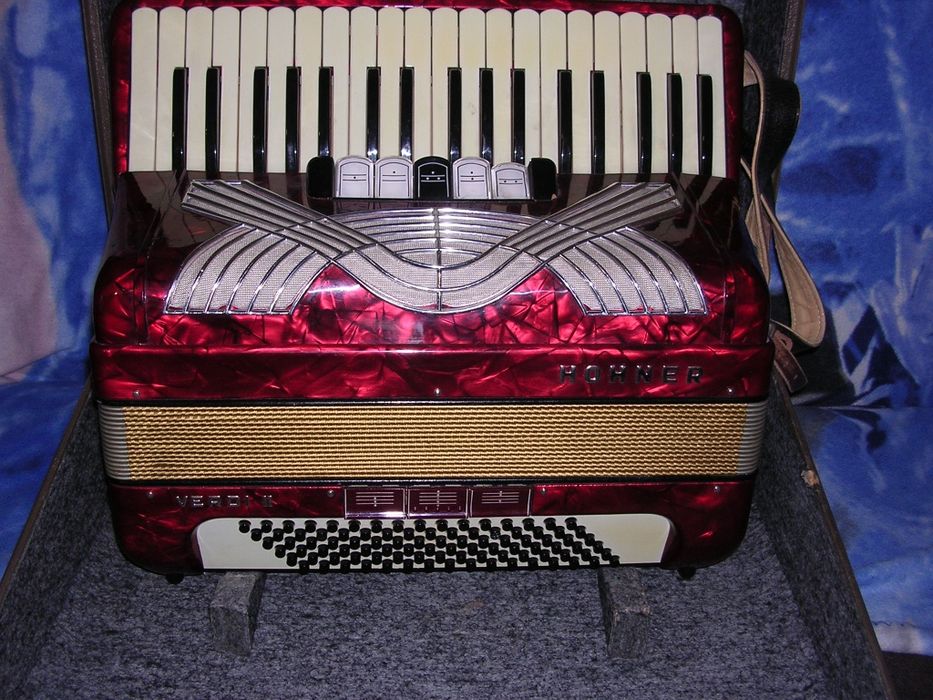 Akordeon Hohner Verdi II 96 basów