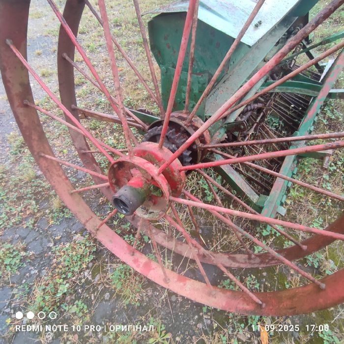 Бункер бачок до сівалки, сивалки, колеса, шестерні, сушники Польща.