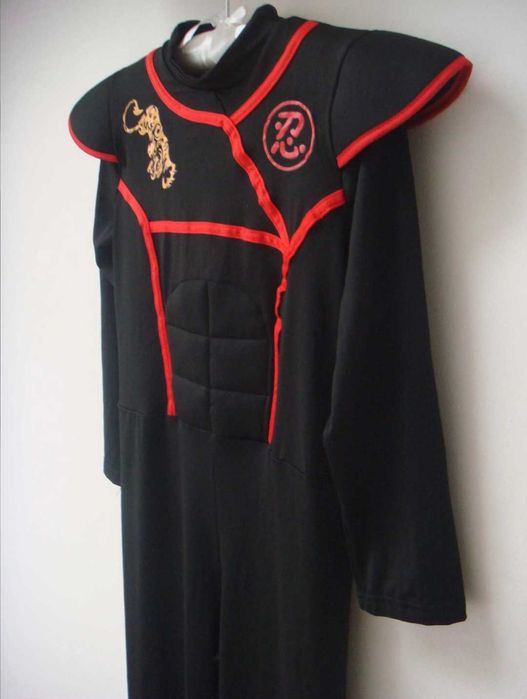 Костюм лицаря/китайського воїна самурай ефект м'язів  S 6-8років