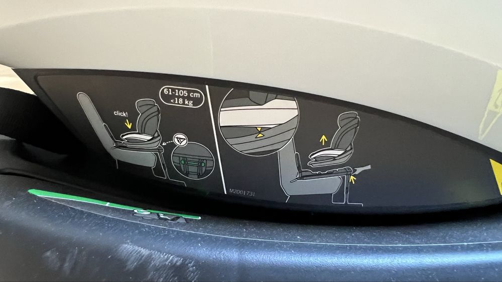 Zestaw fotelików samochodowych BeSafe + akcesoria – komplet!