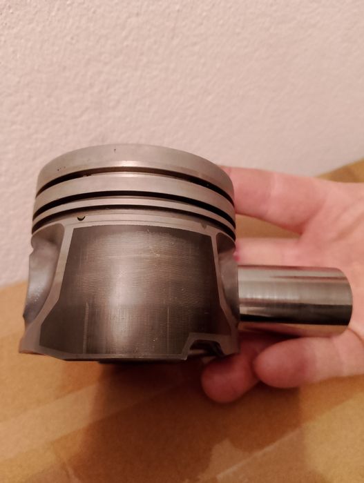 Tłok mahle 84L93 bmw e60 535d