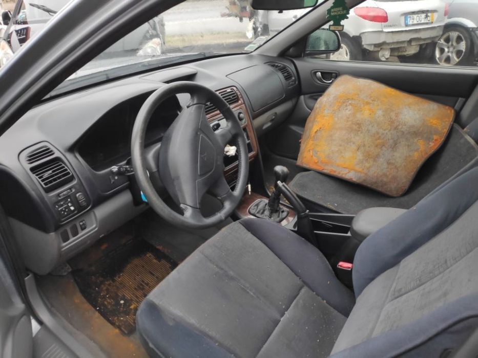 Peças Mitsubishi Galant do ano 2002