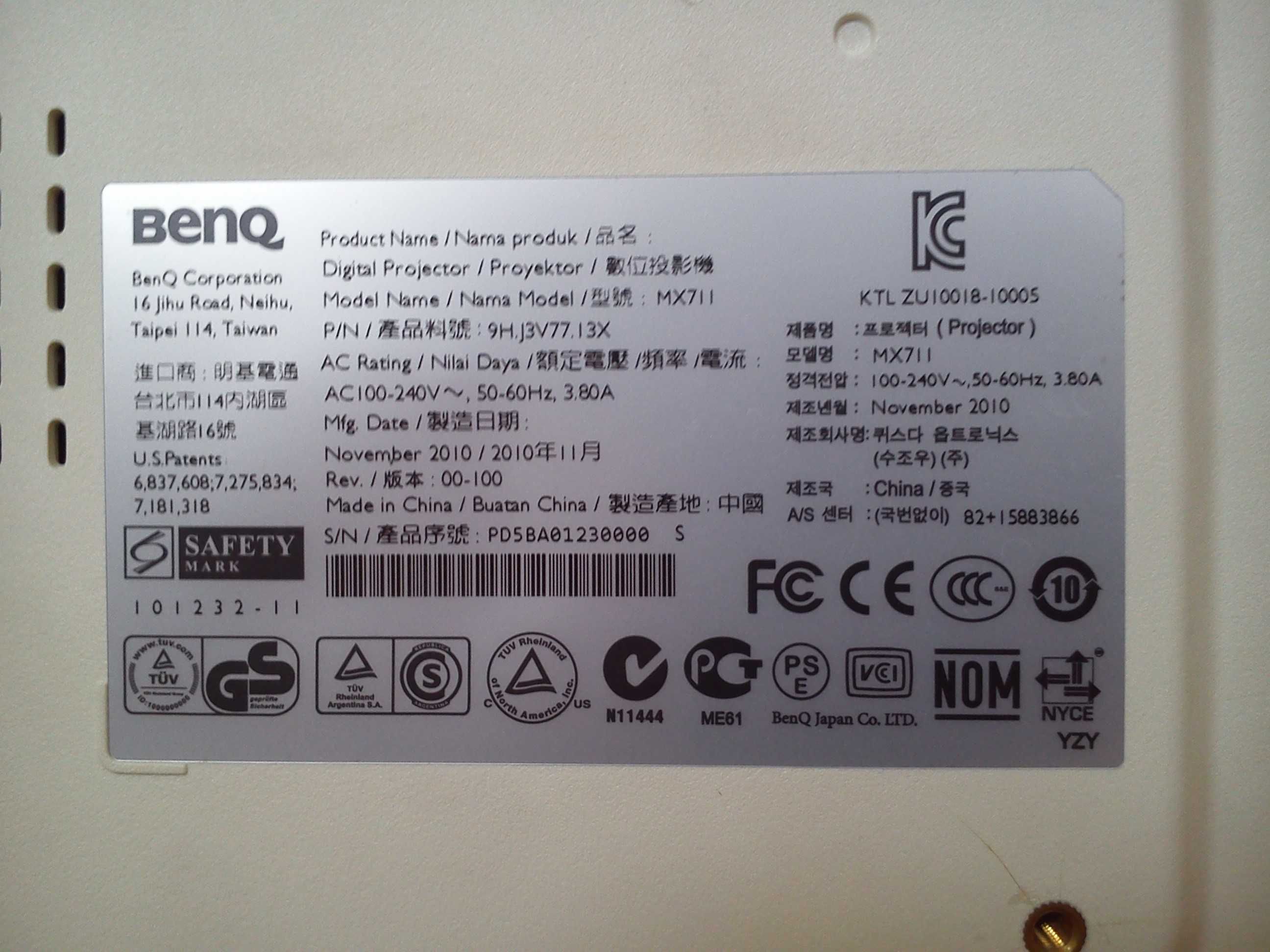 Projektor BenQ MX711 (HDMI , USB Typ A).
