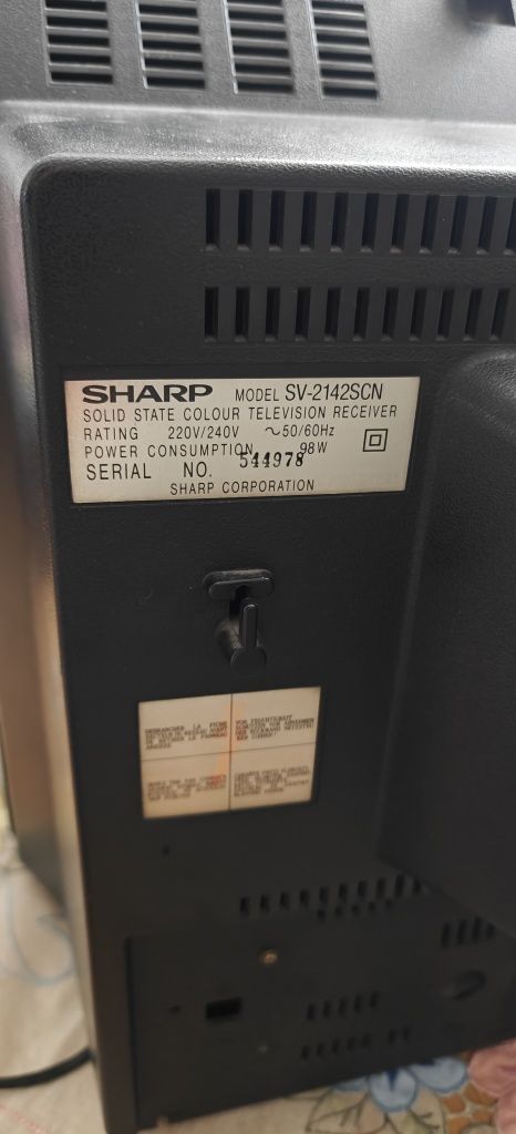 Telewizor Sharp SV-2142SCN 21-cali + pilot