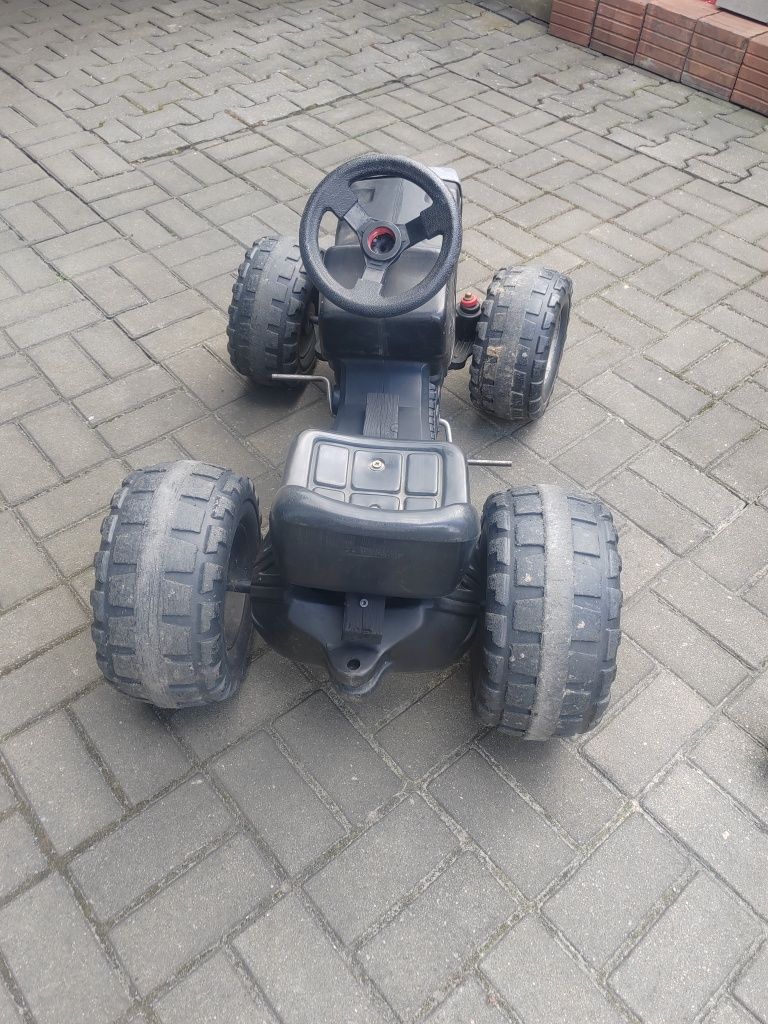 Traktor na pedały, jeździk