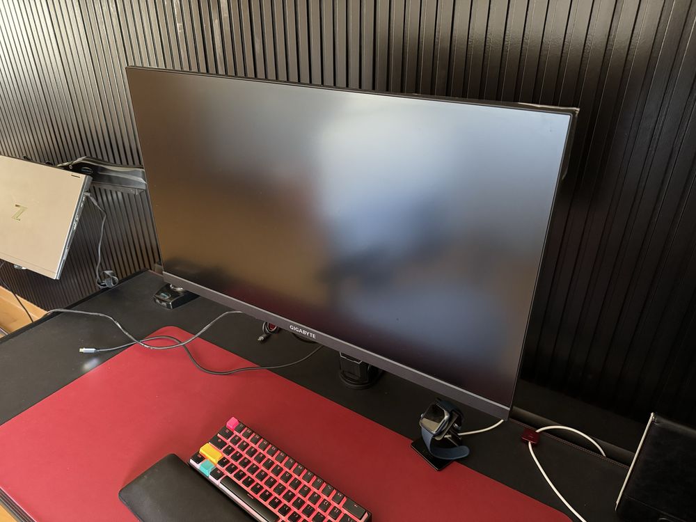 monitor 4k 144Hz IPS 28” Gigabyte M28U