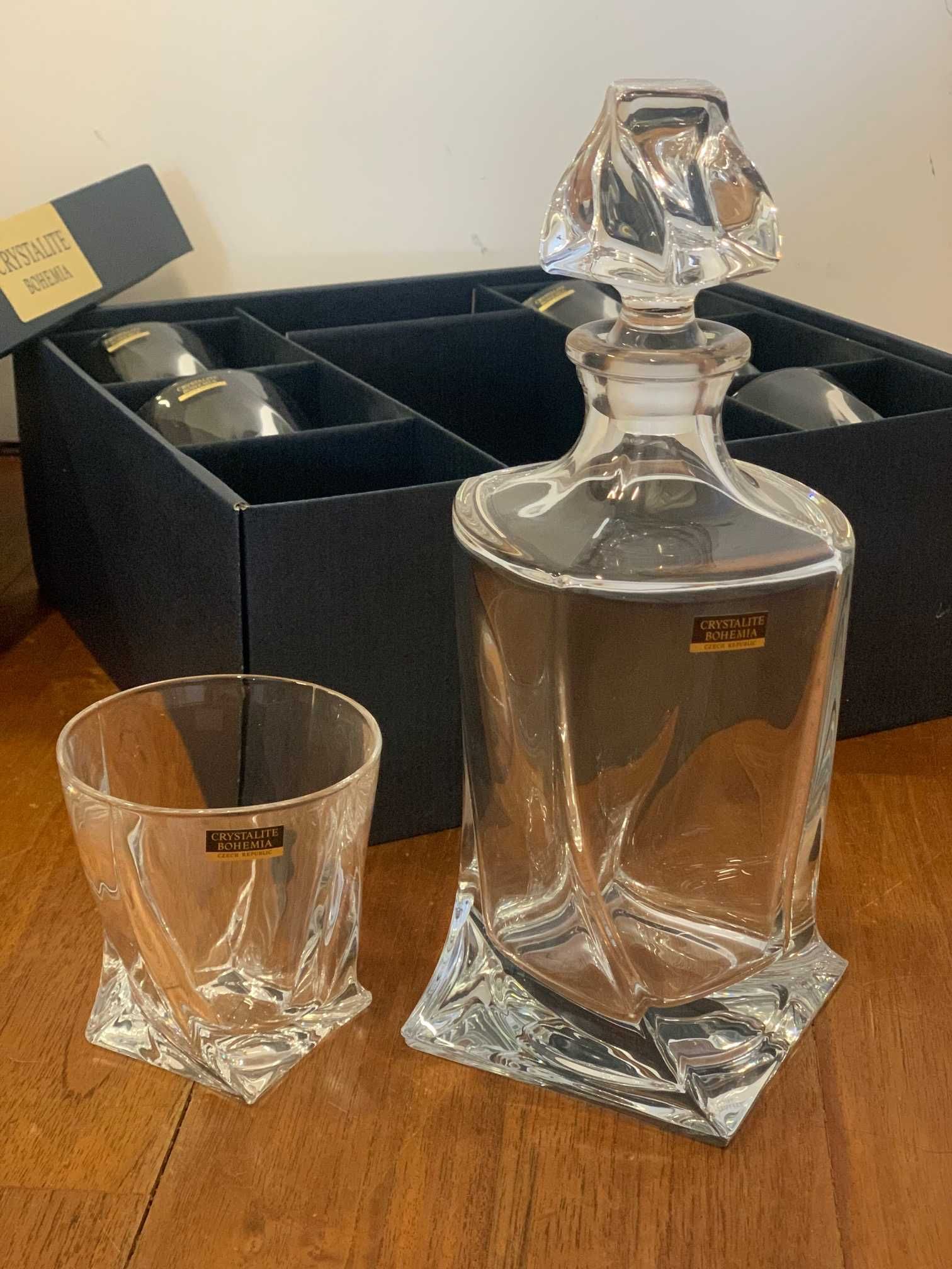 Zestaw Bohemia Crystalite Quadro (1 karafka + 6 szklanek)
