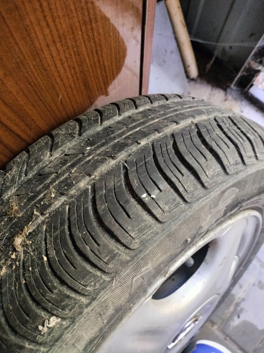 Felgi opel corsa c r14 opony letnie.