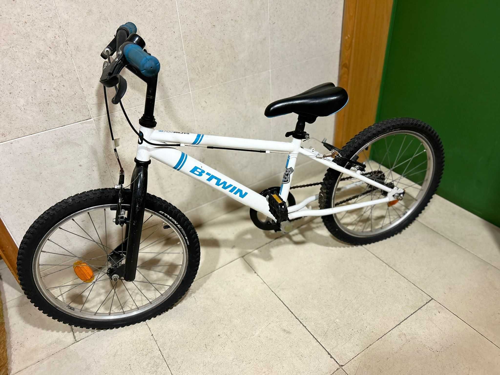 Bicicleta para passeios felizes