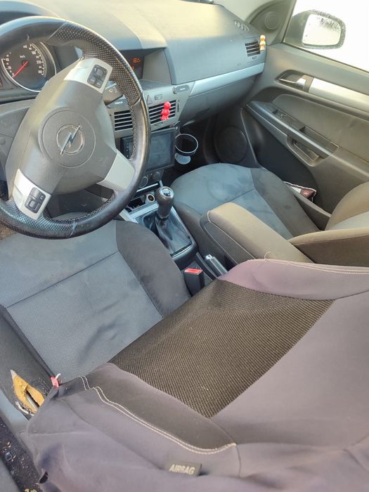 Opel Astra H 1.6  2005r GTC