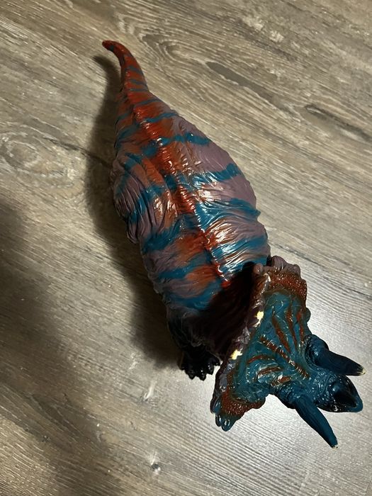 Іграшка динозавр трицератопс з гуми, 38 см