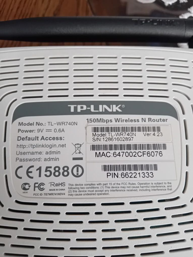 Router TP-LINK Model TL-WR740N