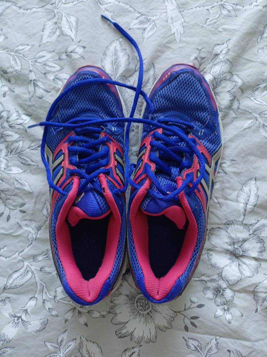 19. Buty do biegania Asics T2F9N r. 39 różowe damskie