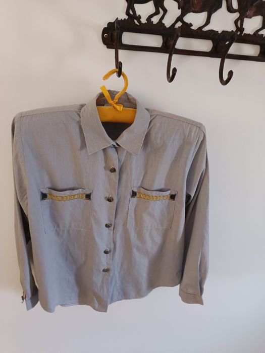 Camisa vintage "Tafetá -Lisboa"indumentária peça teatral.