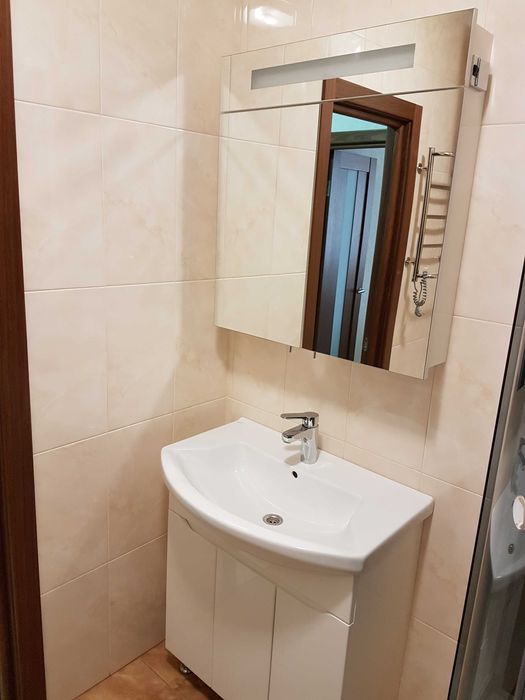 Продам 1к. квартиру, 4 эт., в массиве "Радужный"/Небесной сотни, Одеса