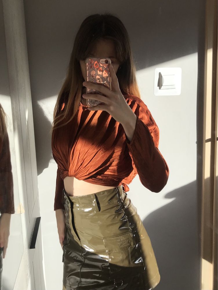 Satynowy crop Top z długim rękawem Mango S 36