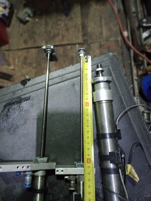 Siłownik pneumatyczny Festo 16x200