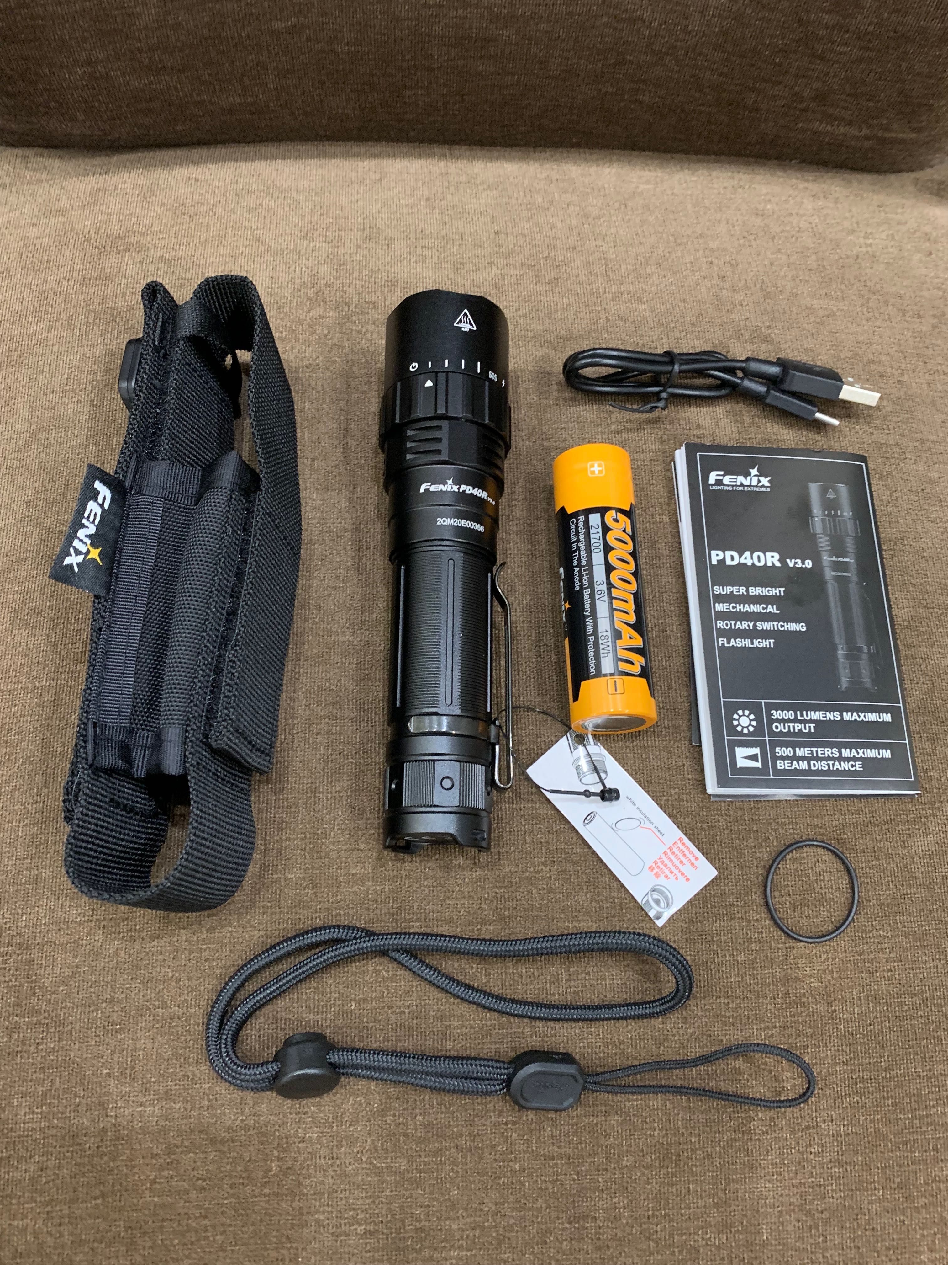 Ліхтар Fenix PD40R V3.0 / PD35R  3000 люмен 500 метрів