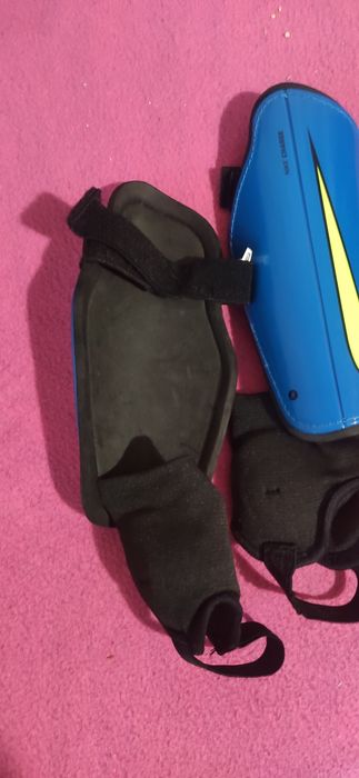 Щитки для гри в футбол