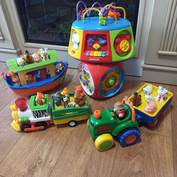 Розвиваючі іграшки для малюків українською мовою