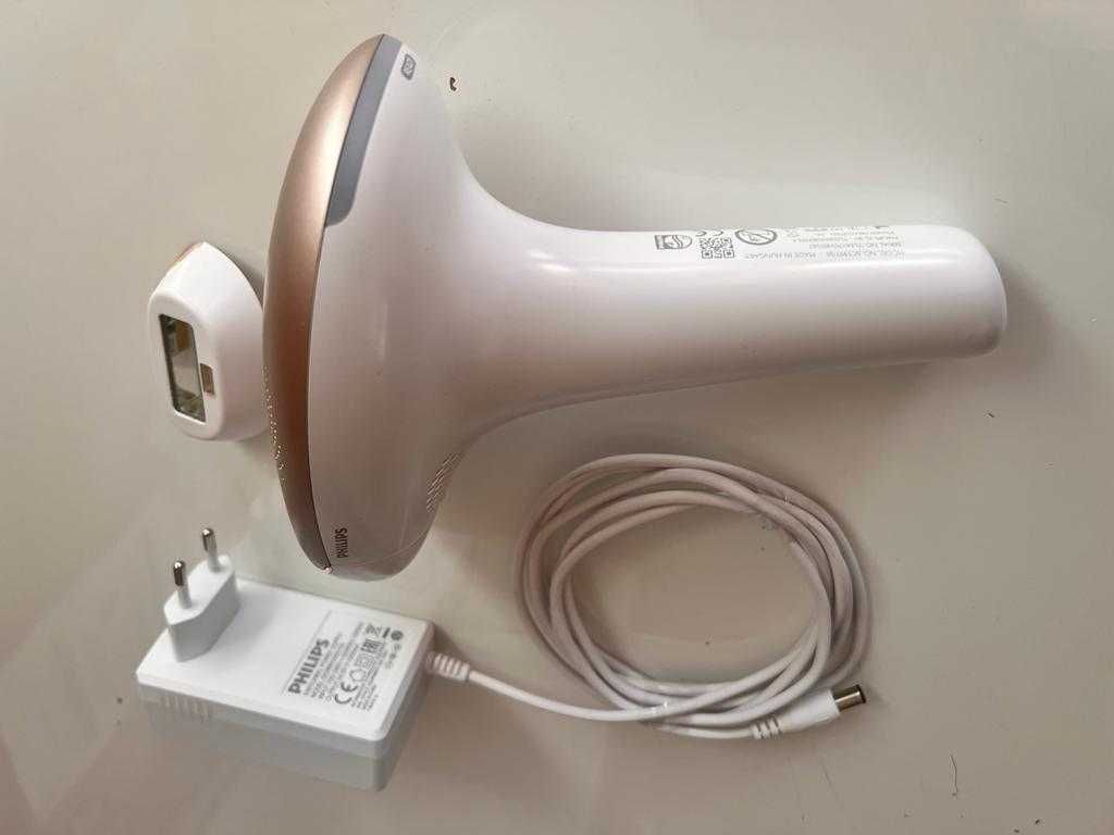 Urządzenie IPL do depilacji światłem Philips Lumea IPL 7000