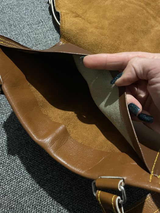 Фартук з натуральної шкіри.