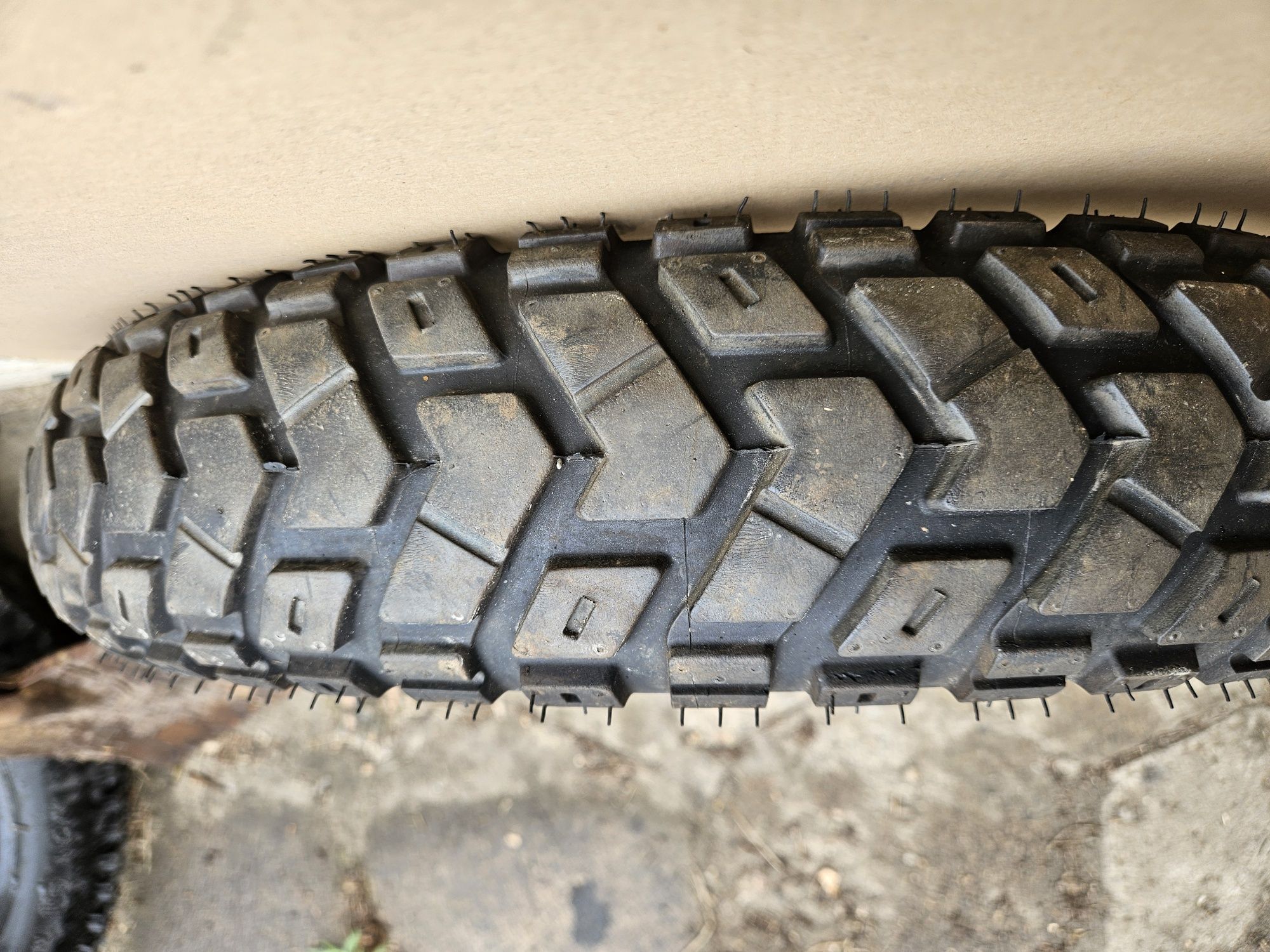 Nowe leżakowane Opony haidenau scout (150/70 r17 i 110/80 r 19)
