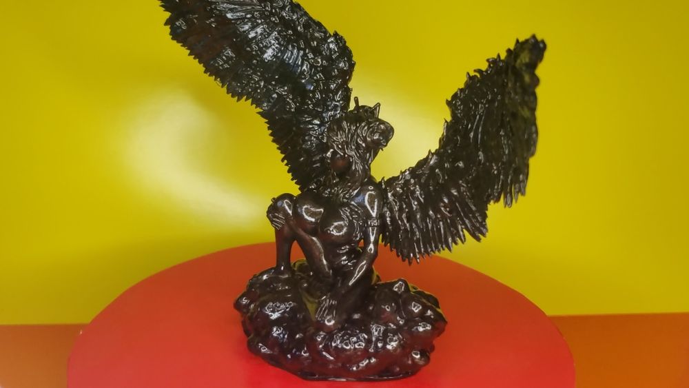 Ангел ,обнаженная девушка.