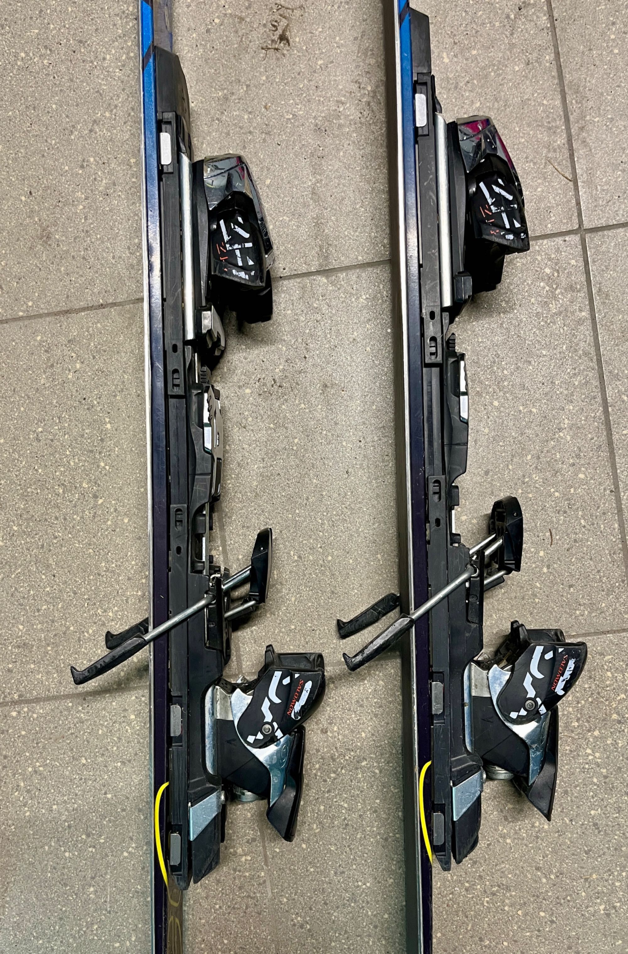 slalomowe twarde Narty Salomon X-RACE SL 145 cm + wiazania - TANIO