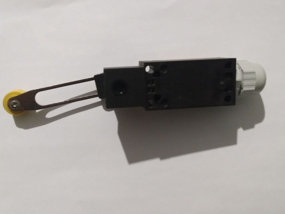 Кінцевий вимикач ls-11