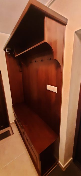 Przedpokój szafka z drewna na buty, wieszak, szuflady, siedzisko,