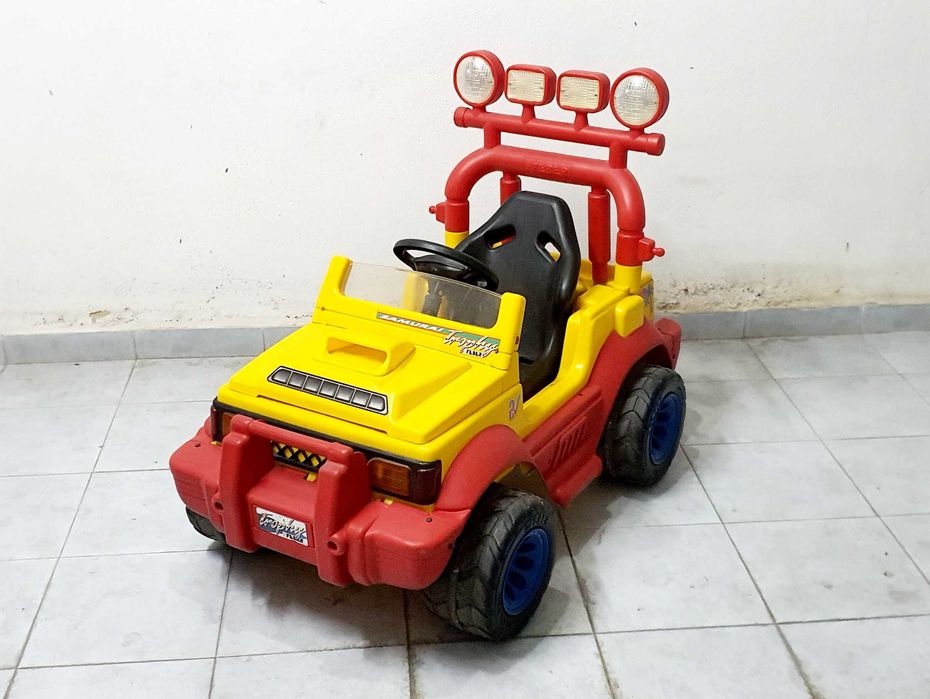 Jipe Elétrico Infantil Feber Samurai Trophy - falta bateria (12V)