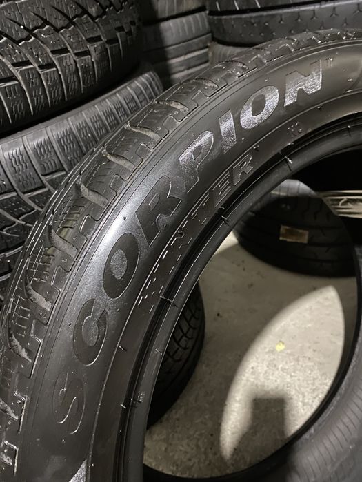 295/40 R20 Pirelli Scorpion 20г, пара шин зимних.