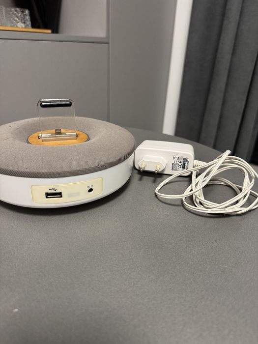Докстанція/колонка/зарядка для iphone (Philips)
