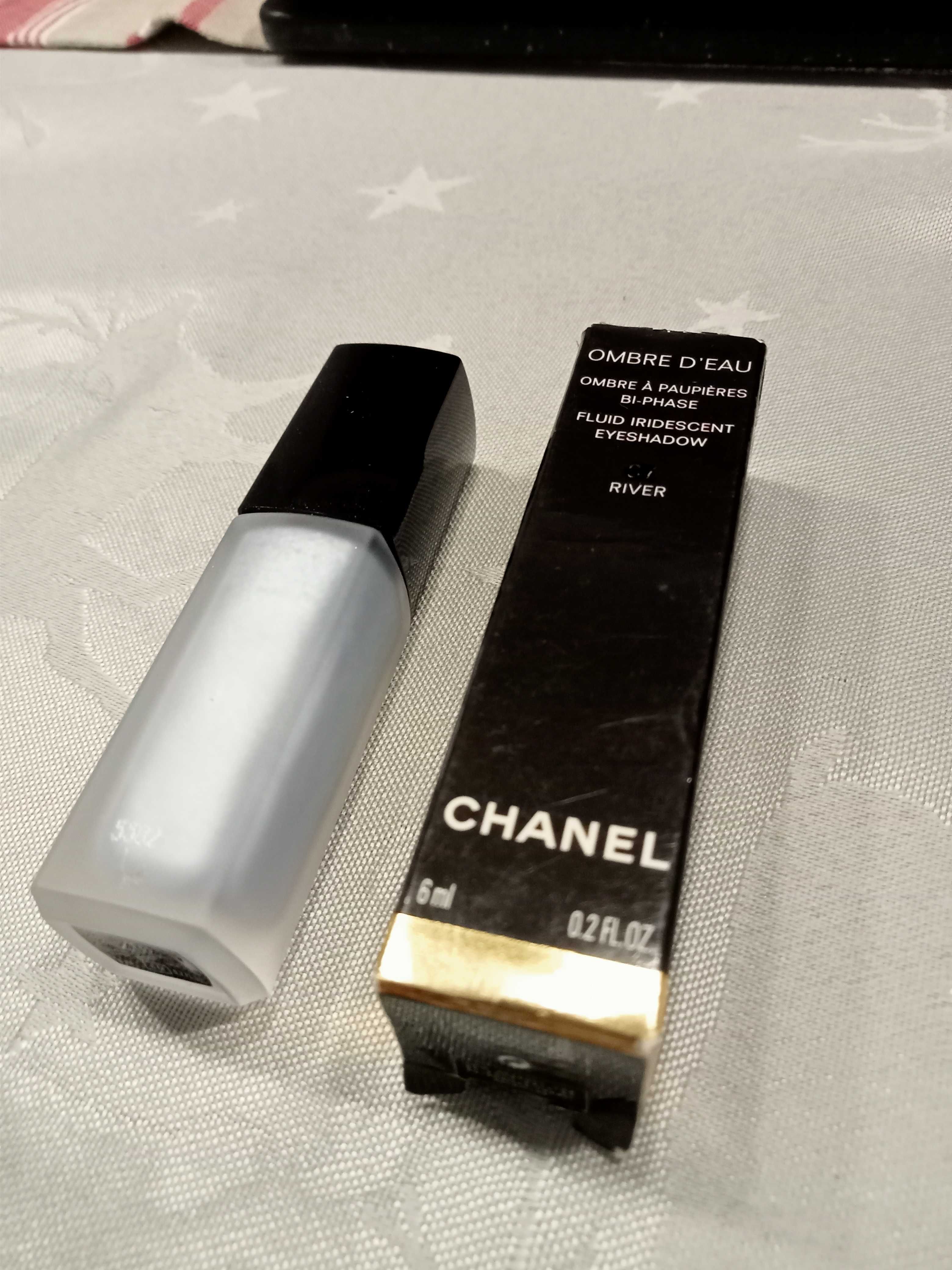 Chanel wodny cień dwufazowy do powiek nr 10