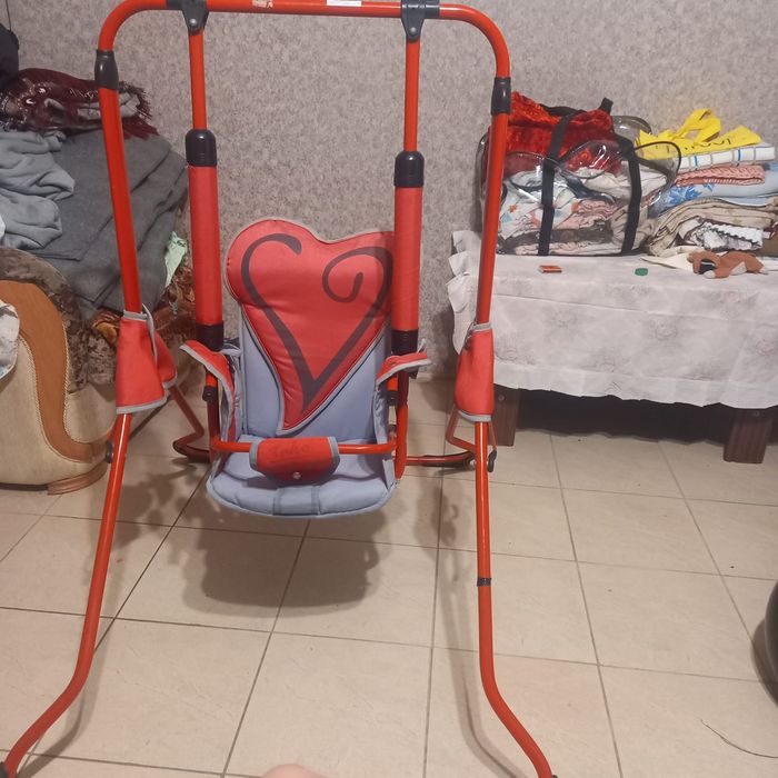 Дитяча качеля та Коляска візочок для ляльки