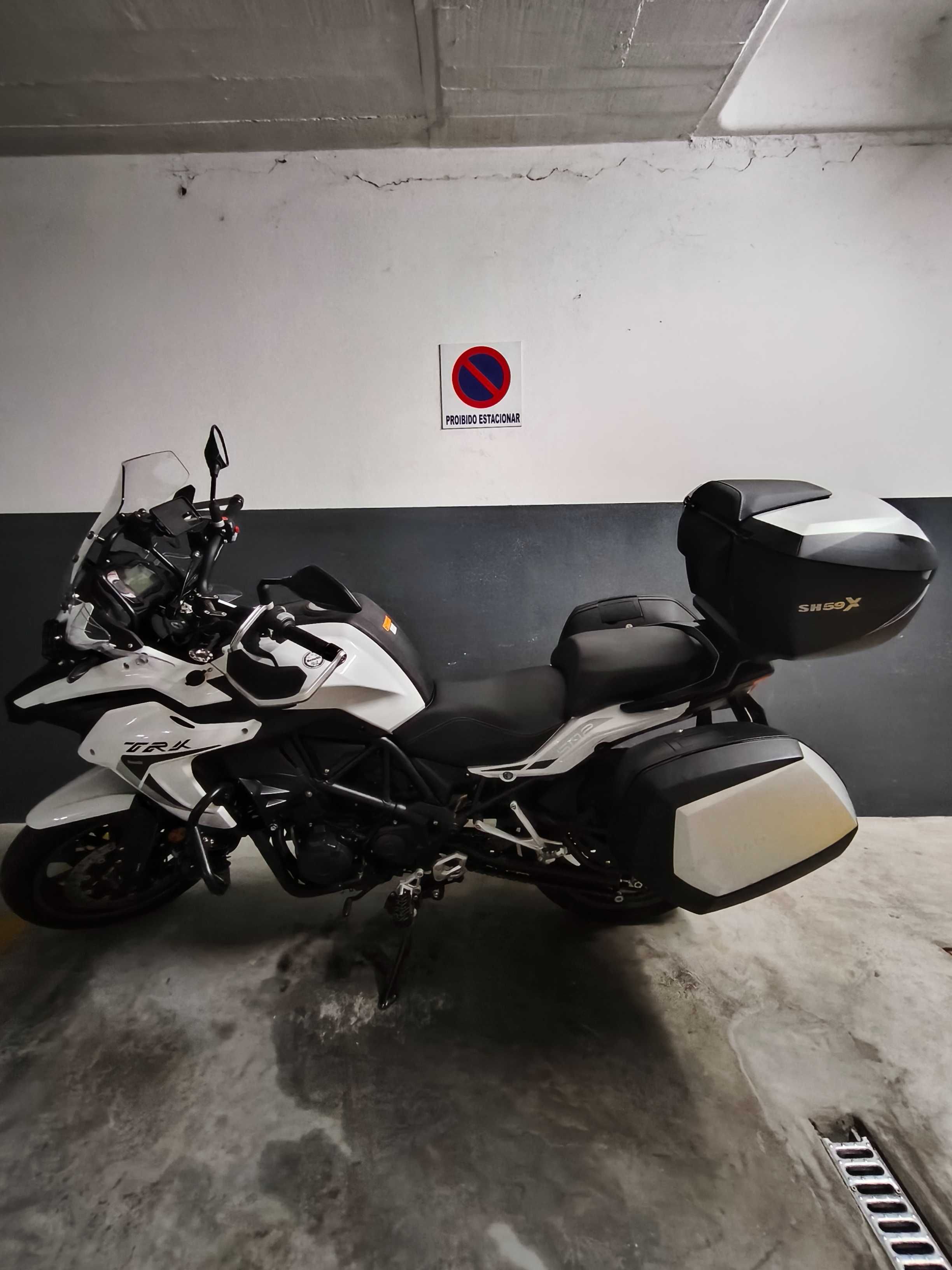 Benelli 502 TRK Impecável