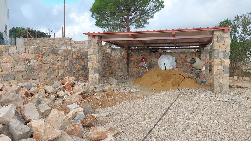 Muros em pedra mais de 30 anos de experienćia