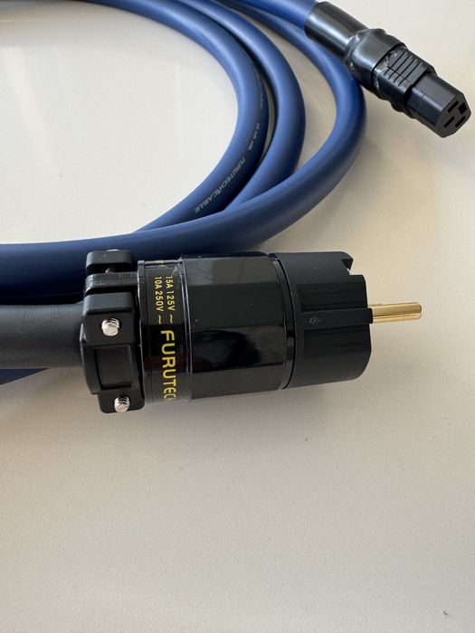 Cabos de corrente Furutech