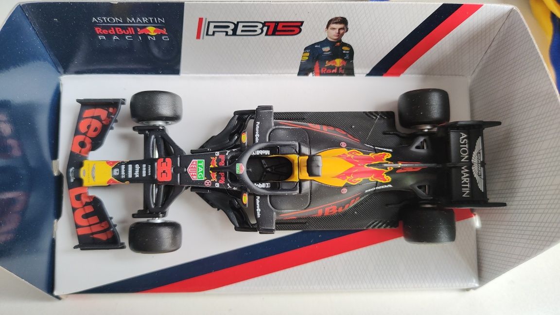 Модель формули 1 F1 2019 Red Bull RB15 #33 Max Verstappen